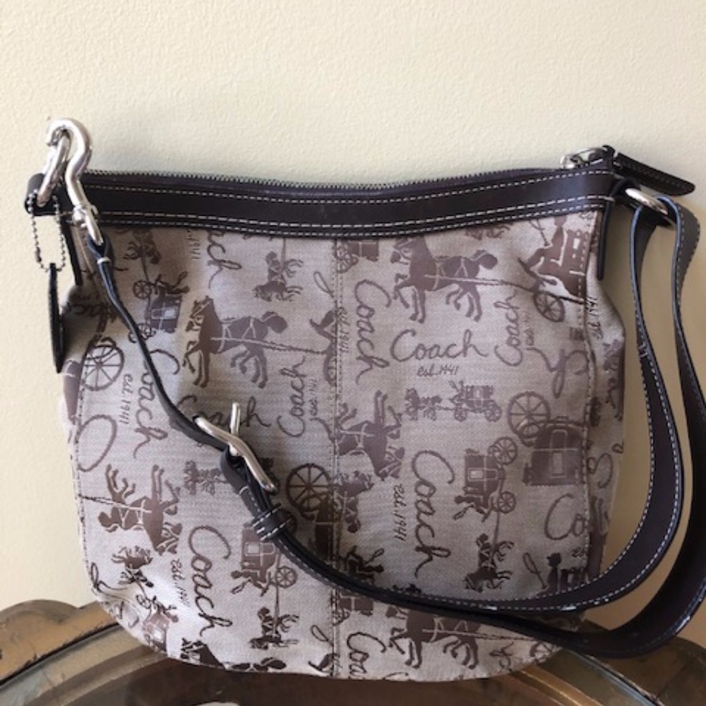 Coach Chelsea Horse & Carriage Brown Shoulder Bag - Picture 8 of 8